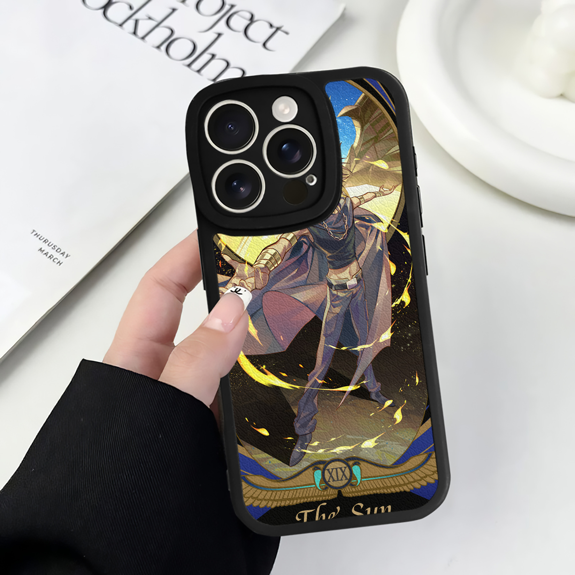 （画像用） 遊☆戯☆王 Yu-Gi-Oh! 【iPhone 16シリーズ対応】シリコンスマホケース（レザー調） 材質：シリコン